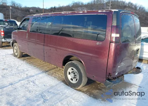 2005 Chevrolet Express из США, поврежденный, VIN 1GNHG39U551206817